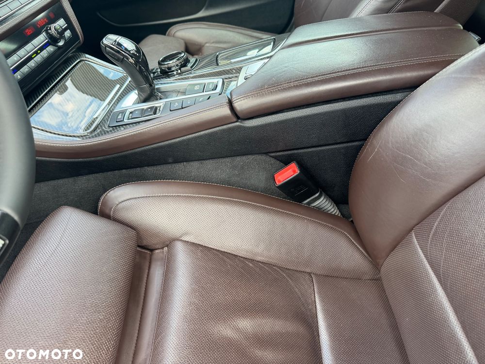 BMW Seria 5 M550d xDrive - 23