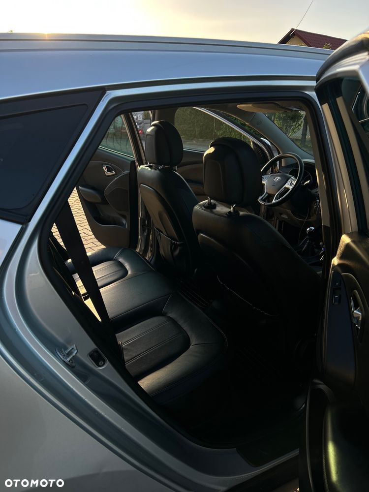 Hyundai ix35 2.0 CRDi 4WD Premium - 10