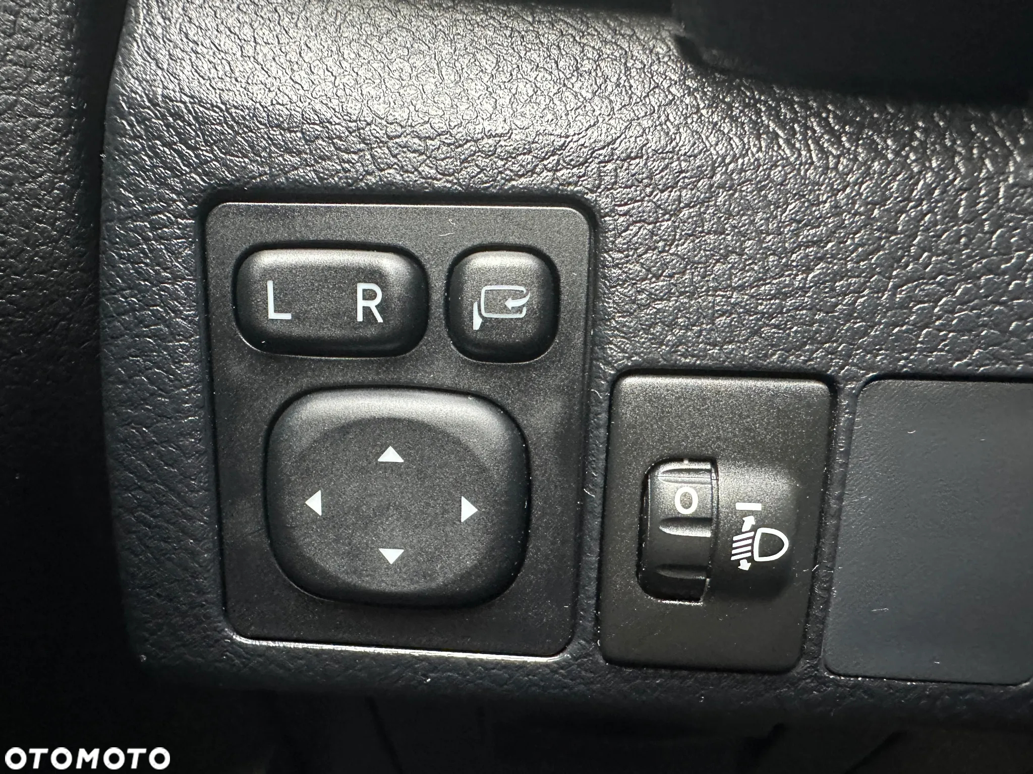 Toyota Auris 1.8 VVT-i Hybrid Automatik Edition S+ - 17