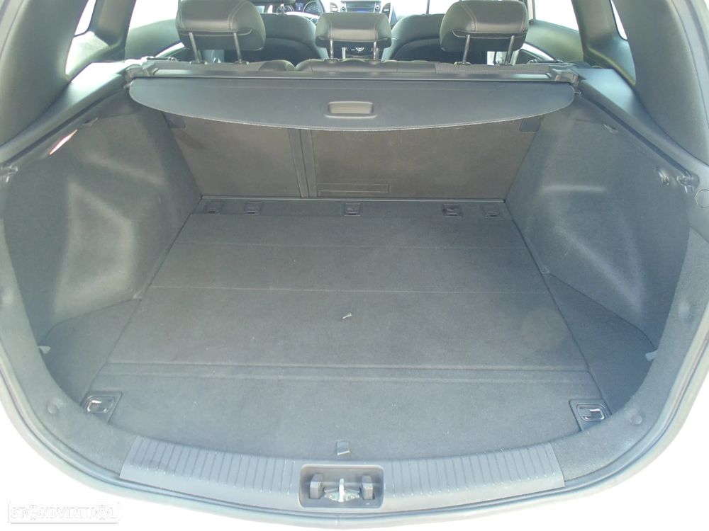Hyundai i30 SW 1.6 CRDi GO! - 16