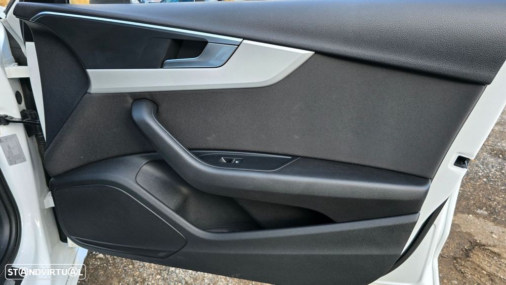 Audi A4 Avant 35 TDI S tronic - 47