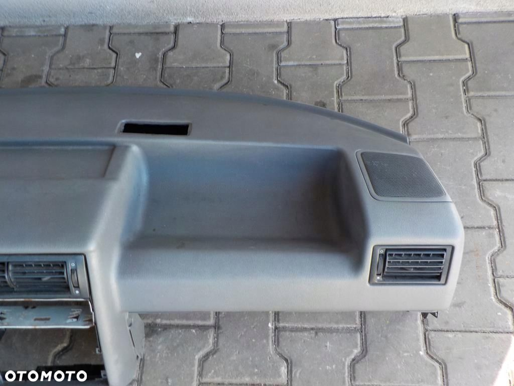 VW T4 99-03 R DESKA KOKPIT KONSOLA - 2