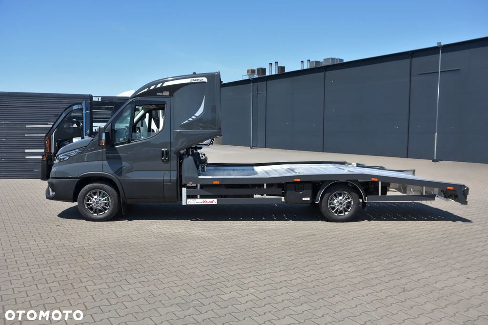 Iveco Daily 35S21HA8/P AUTOMAT autolaweta z kabina sypalną 3,5t na haku POLMAR - 3