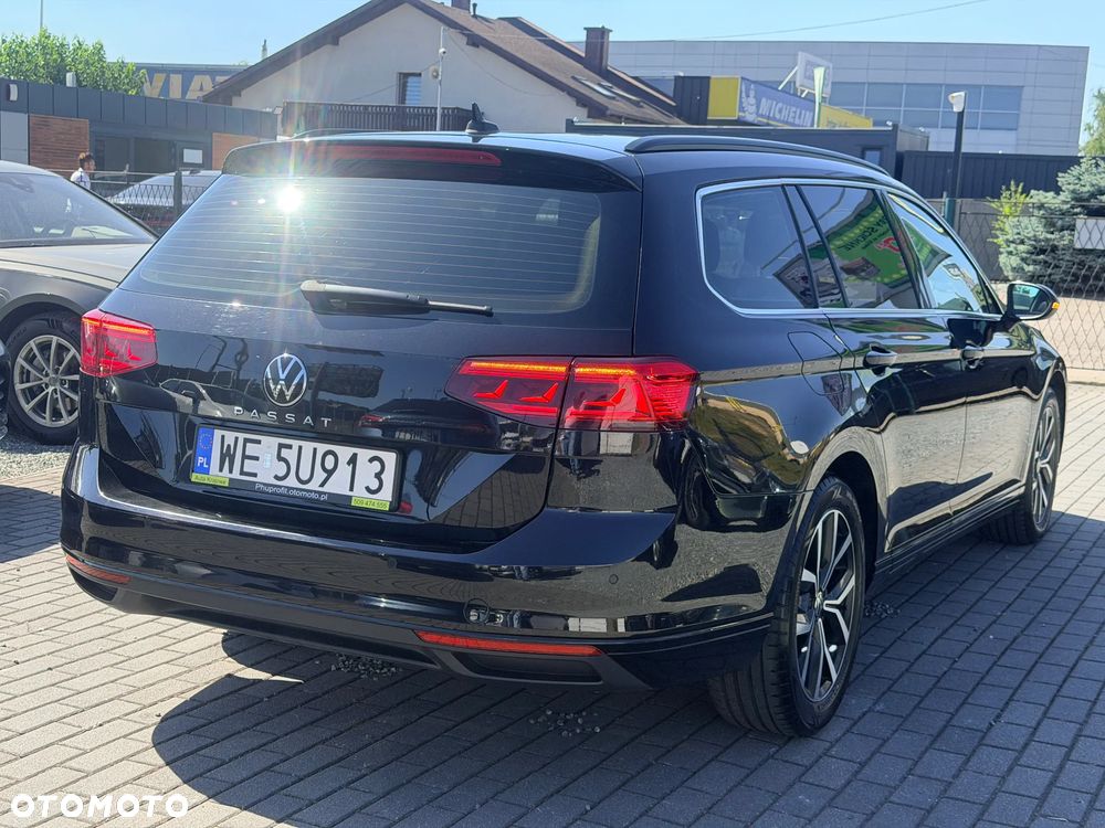 Volkswagen Passat 1.5 TSI EVO Business - 9