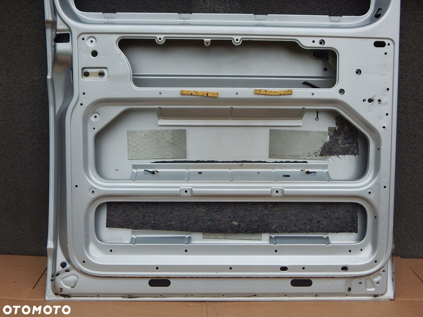 VW T5 drzwi przesuwne lewe tył tylne srebrne LA7W - 7