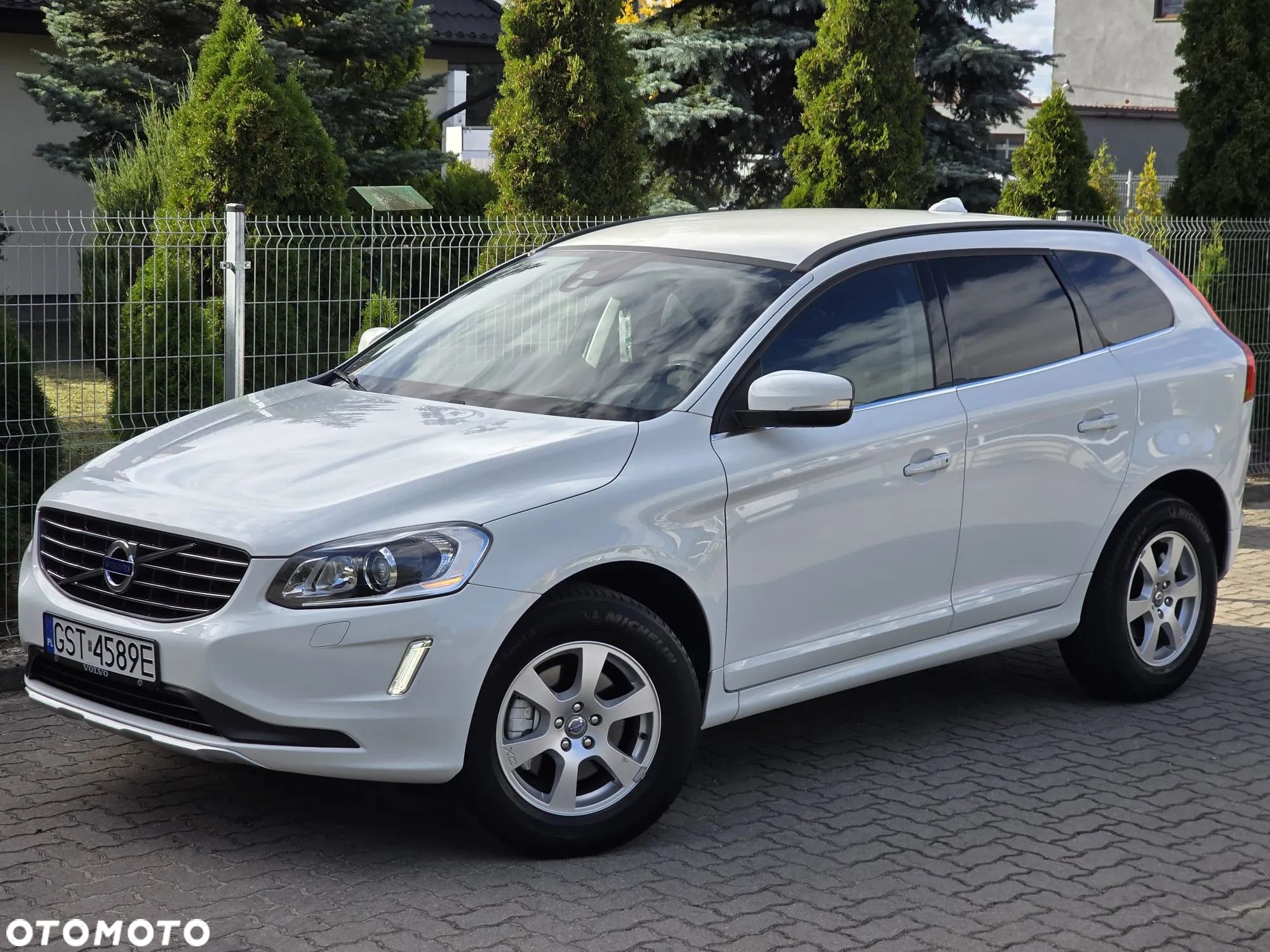 Volvo XC 60 D4 Momentum - 1