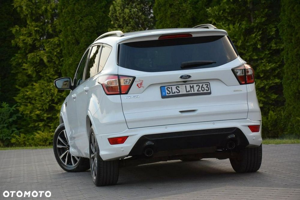 Ford Kuga 1.5 EcoBoost 2x4 ST-Line - 6