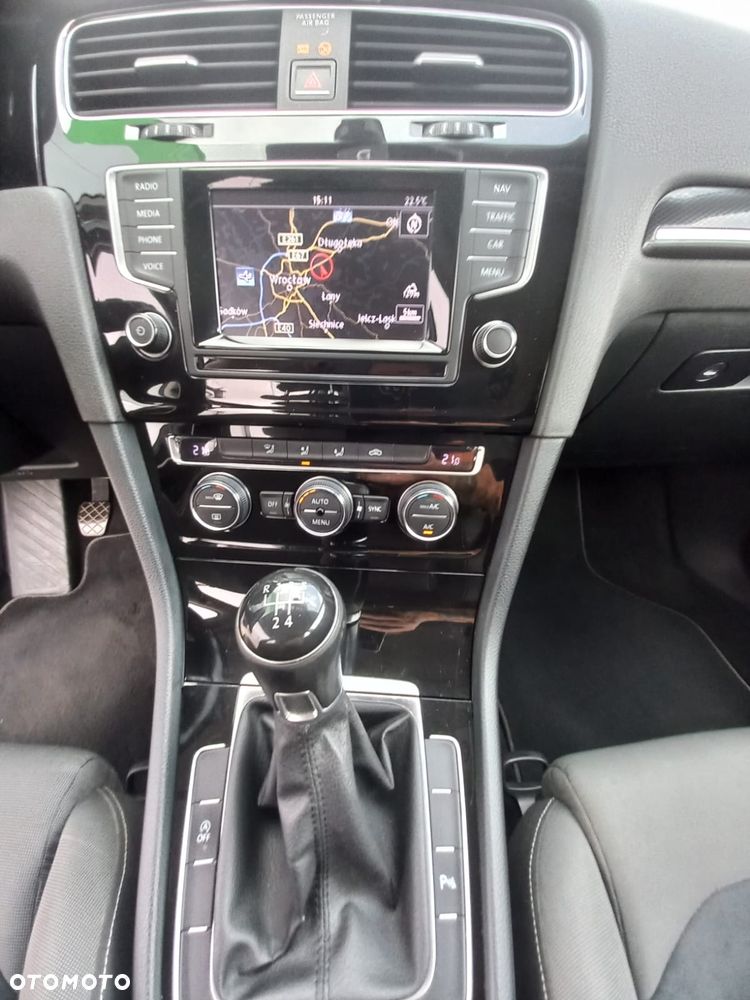 Volkswagen Golf Variant - 28