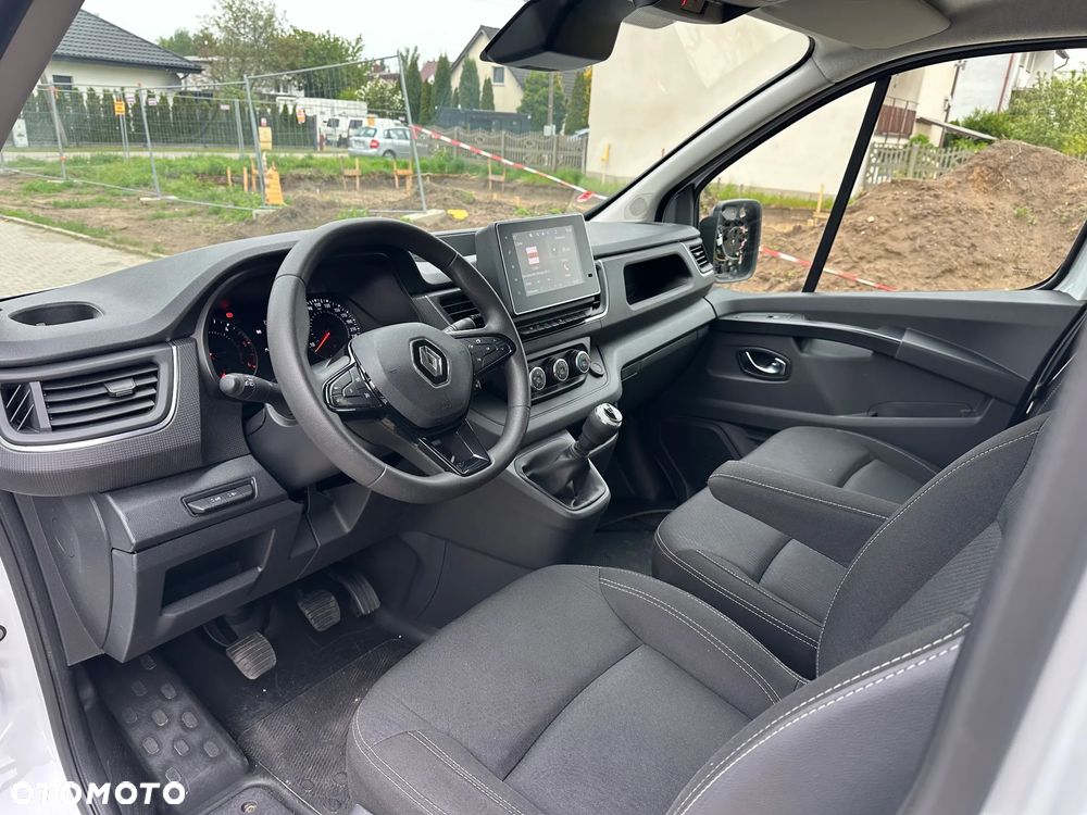Renault Trafic - 11