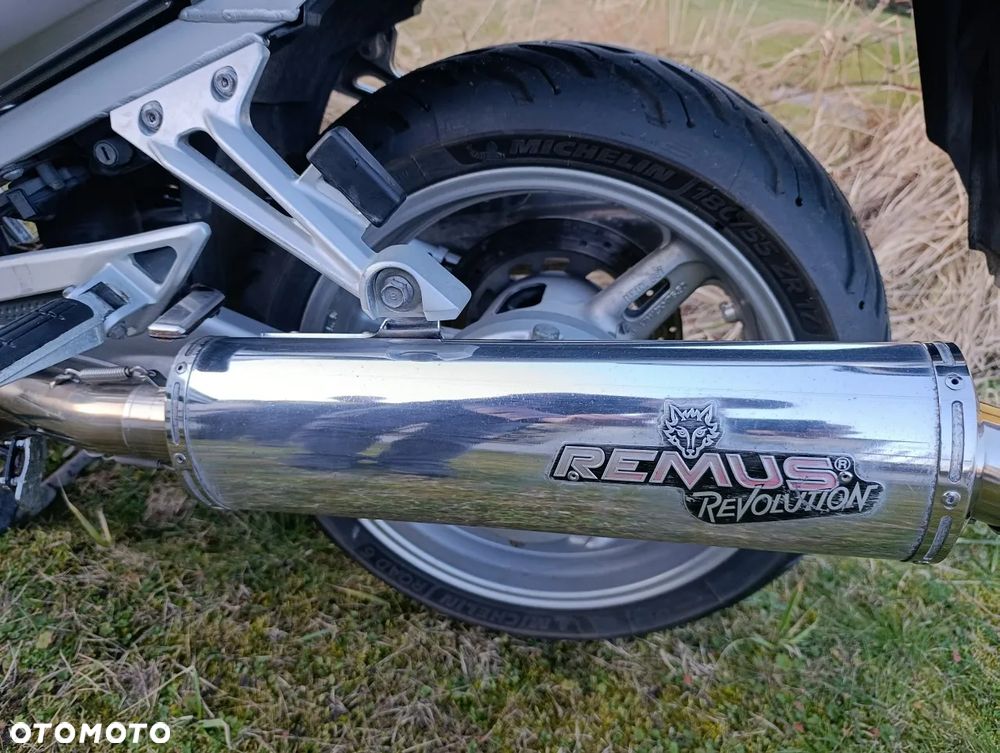 Yamaha FJR - 9
