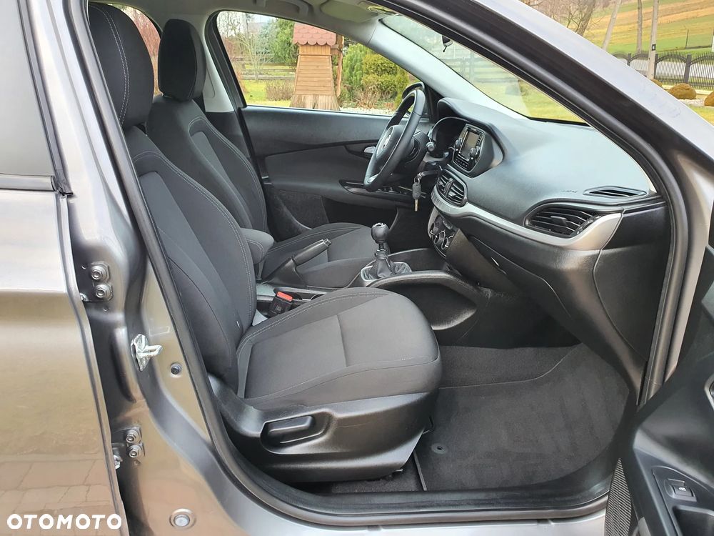 Fiat Tipo 1.4 T-Jet Business Line - 40