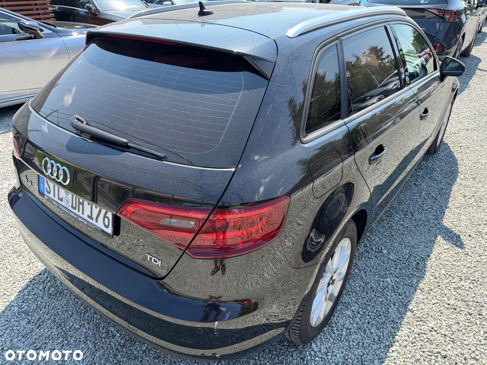 Audi A3 Sportback 1.6 TDI (clean diesel) Attraction - 12