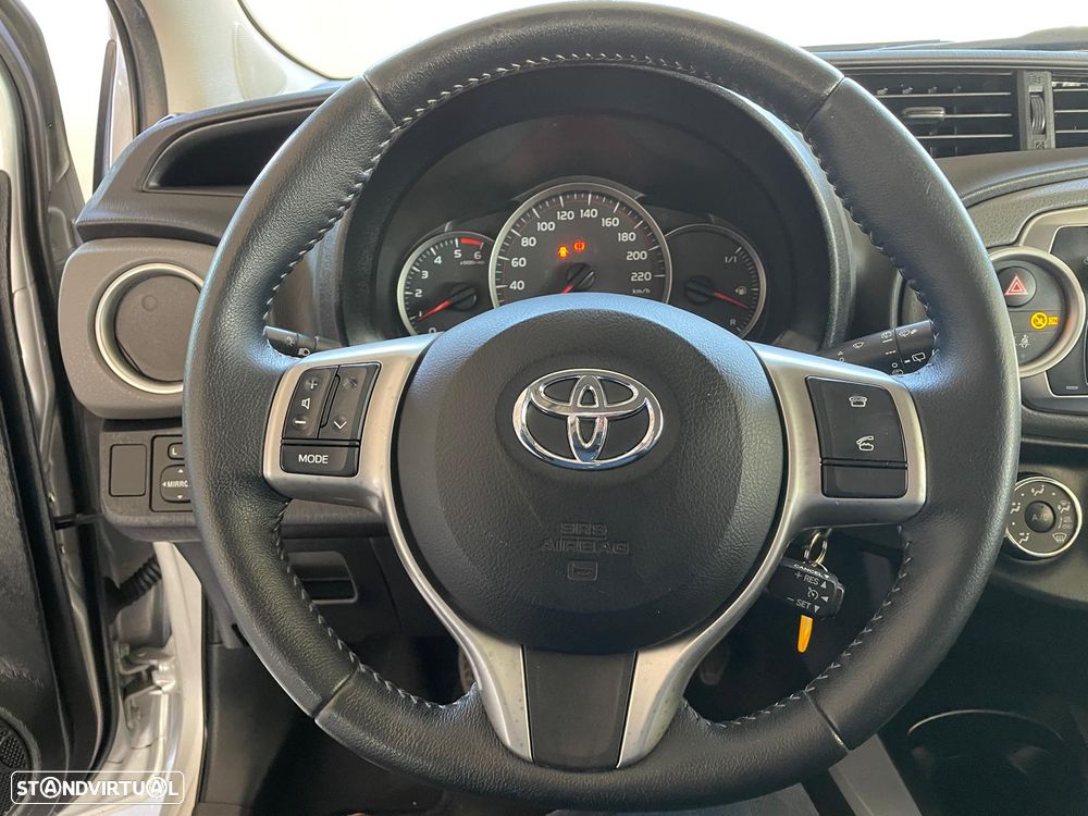 Toyota Yaris 1.4 D-4D AC Manual - 13