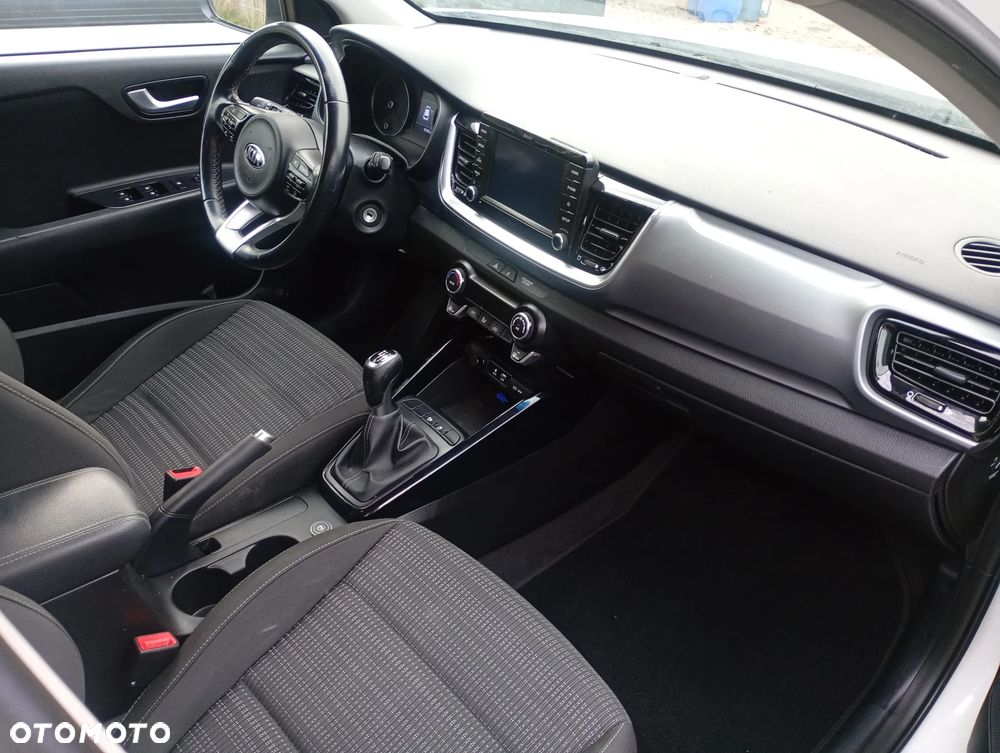 Kia Stonic - 6