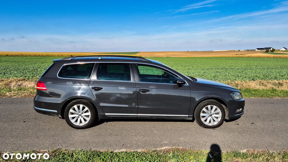 Volkswagen Passat - 11