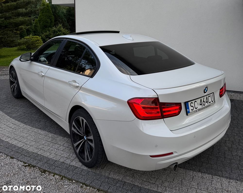 BMW Seria 3 318d Luxury Line - 14