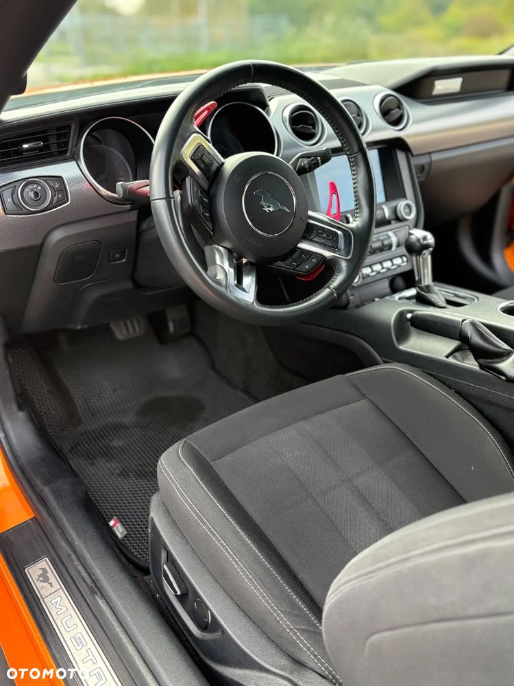 Ford Mustang 5.0 V8 GT - 13