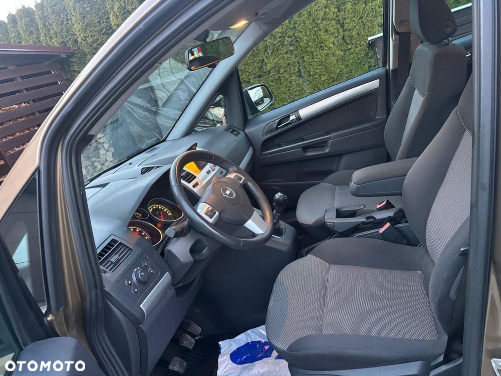 Opel Zafira 1.8 - 11