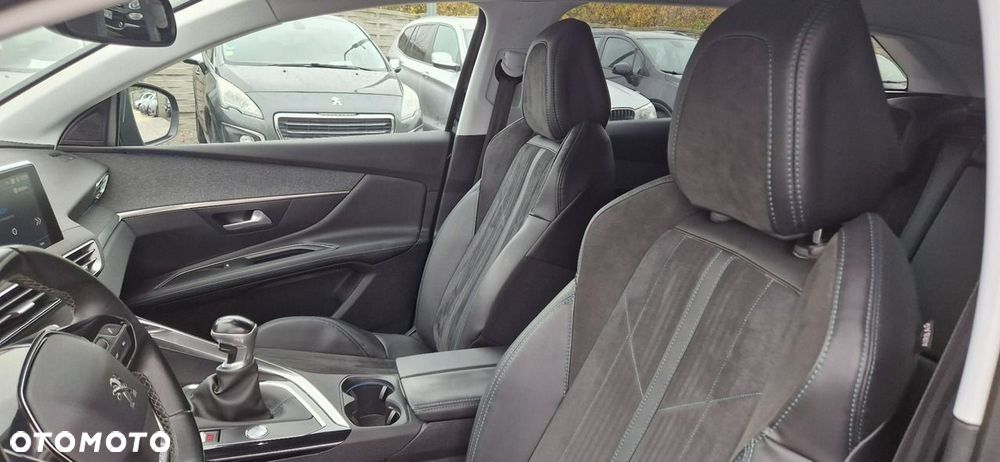 Peugeot 3008 - 23