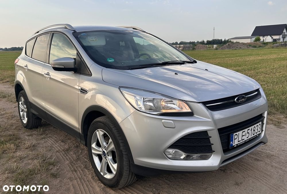 Ford Kuga - 12