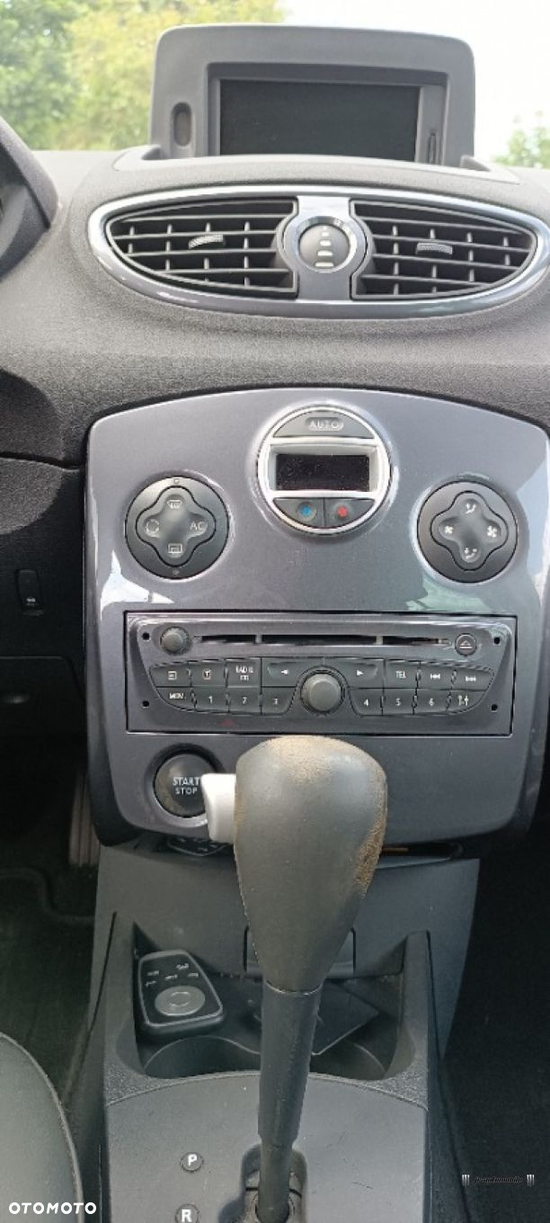 Renault Clio - 9