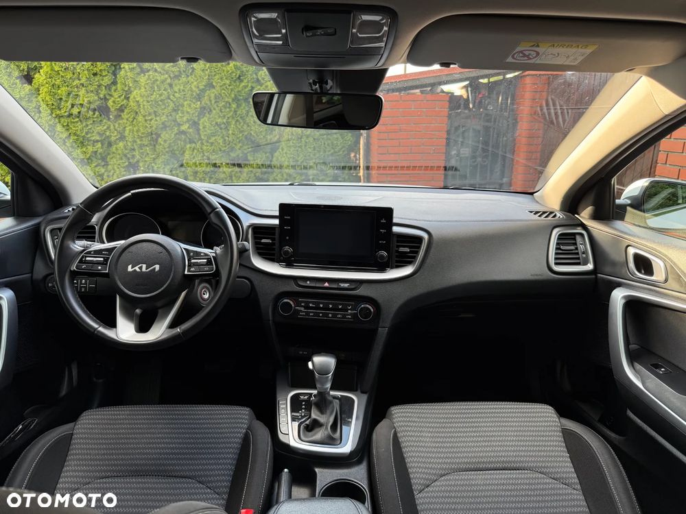 Kia XCeed - 13