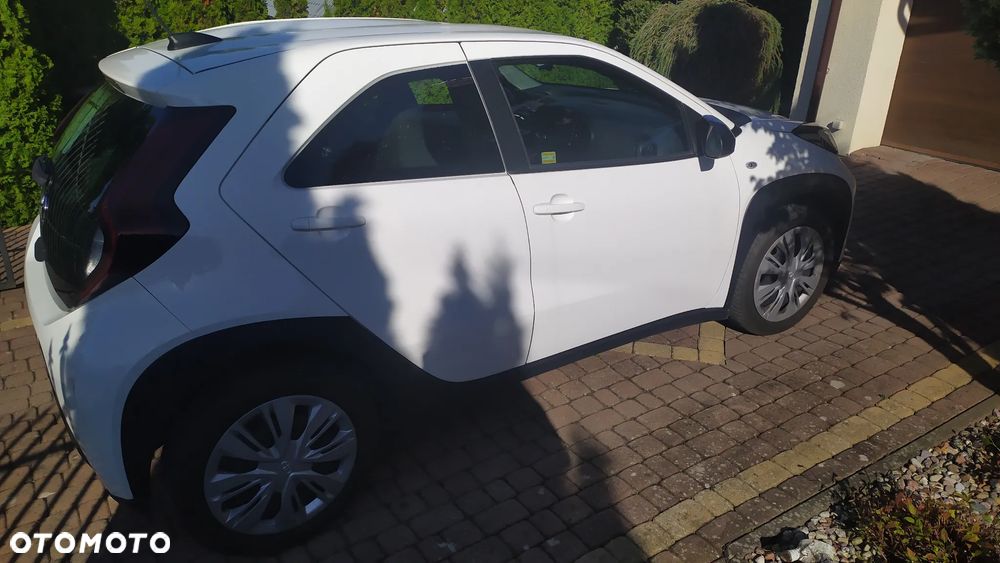 Toyota Aygo X 1.0 VVT-i Comfort CVT - 4