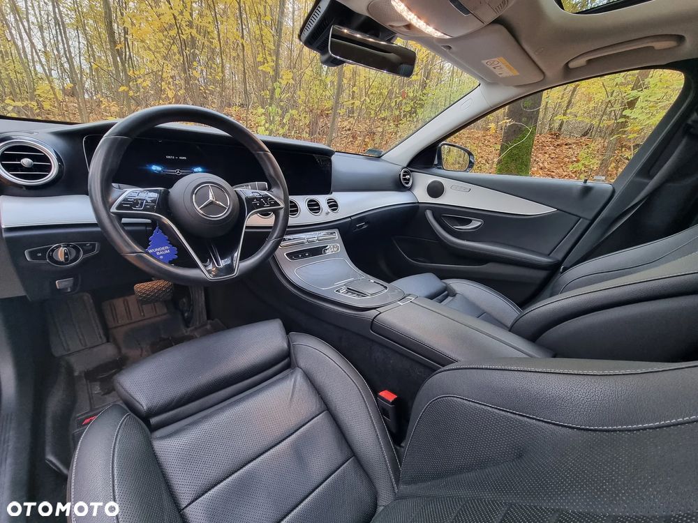 Mercedes-Benz Klasa E - 33