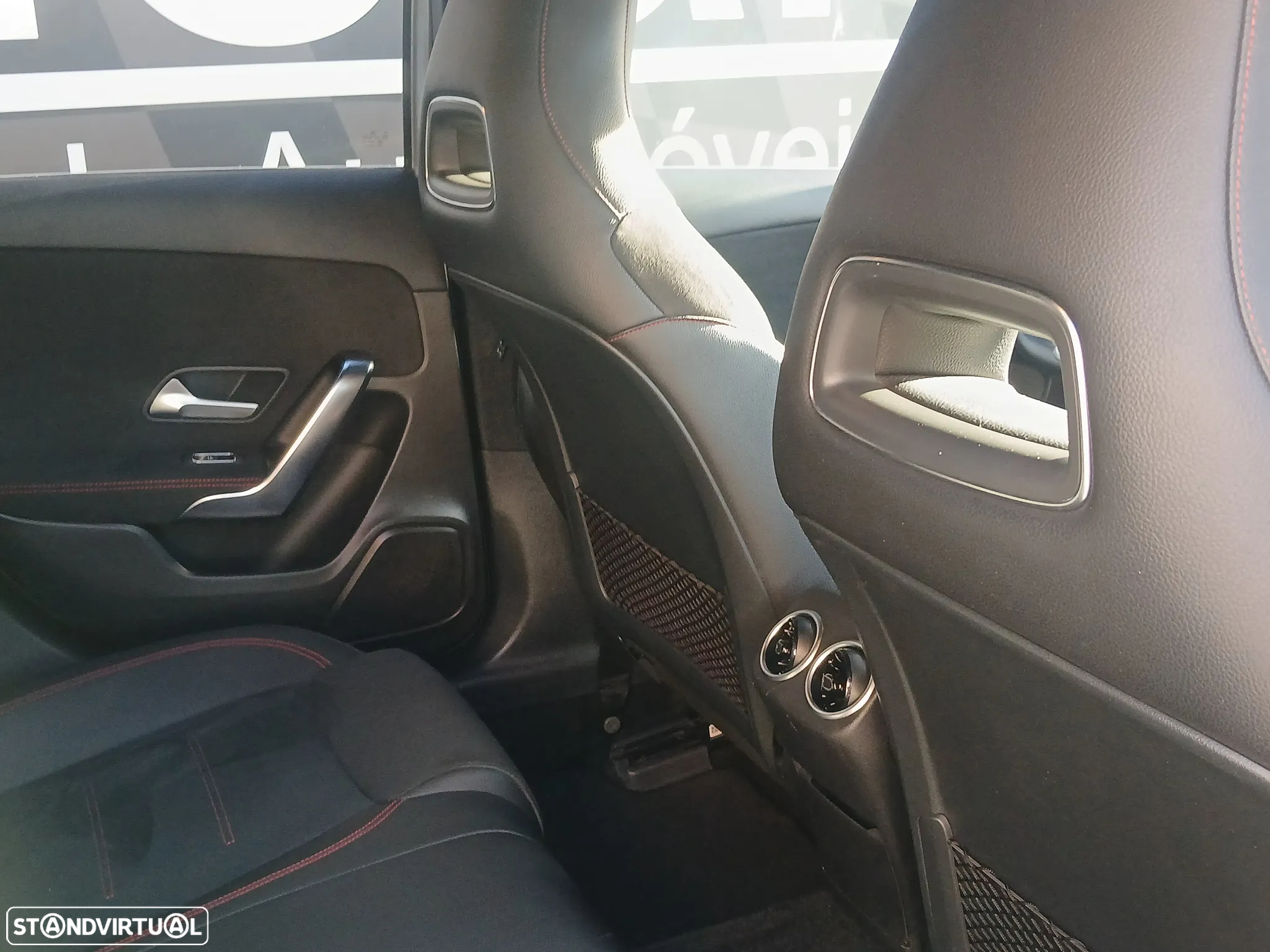 Mercedes-Benz A 180 d 7G-DCT AMG Line - 23