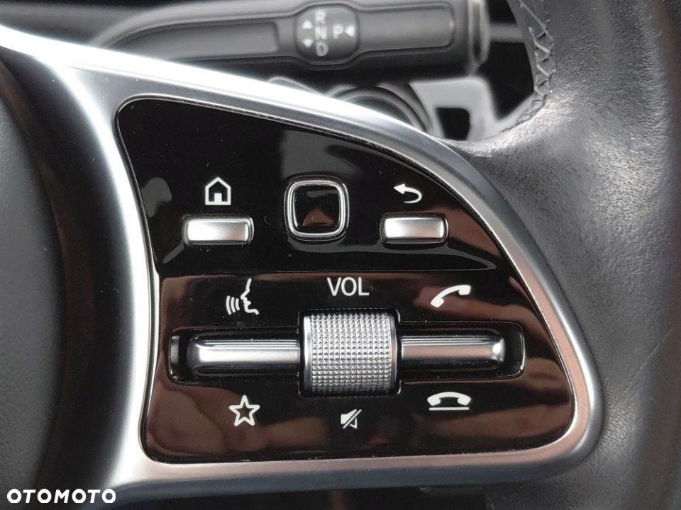 Mercedes-Benz CLA - 25