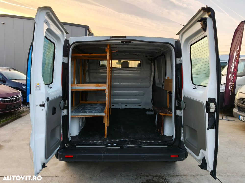 Opel Vivaro L1H1 DPF - 12