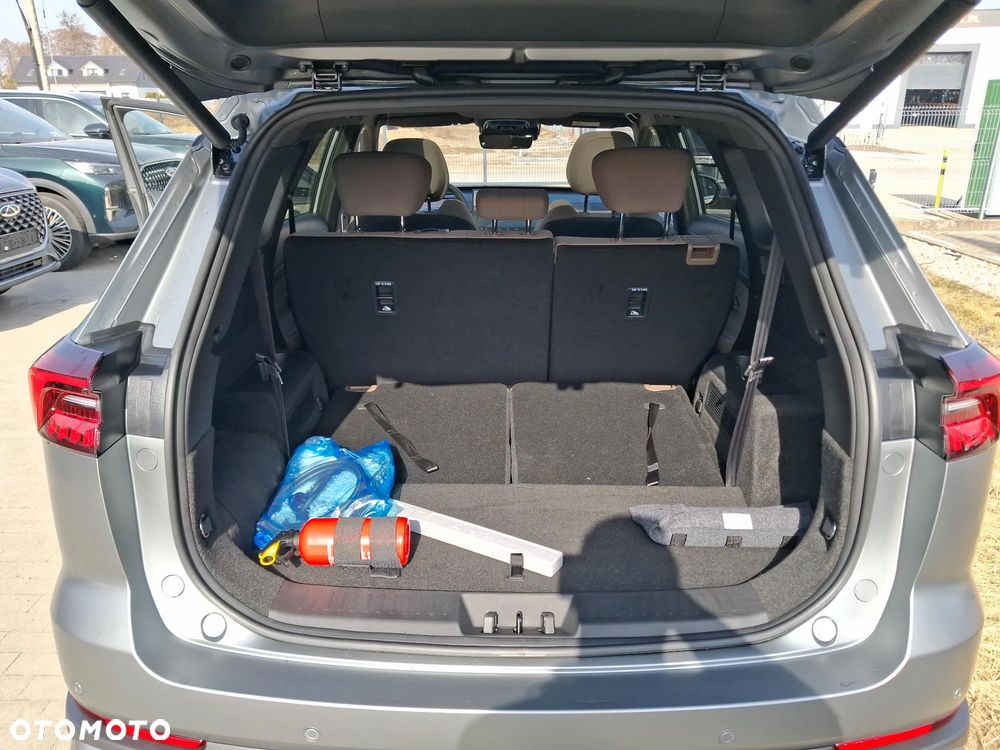 Chery Tiggo 8 1.5 T-GDI Super Hybrid Prestige DCT - 17
