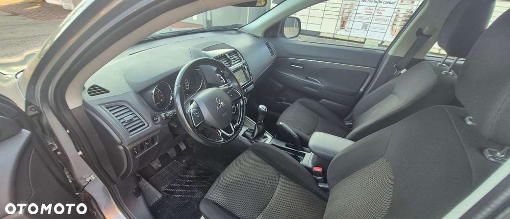 Mitsubishi ASX - 9