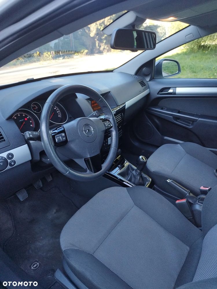 Opel Astra 1.8 Sport - 18