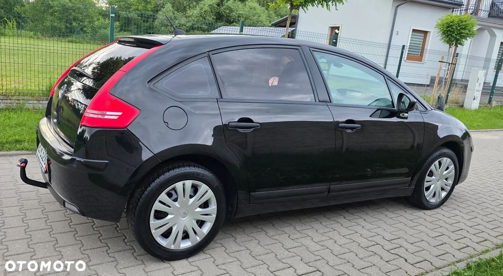 Citroën C4 1.4 16V Advance - 9