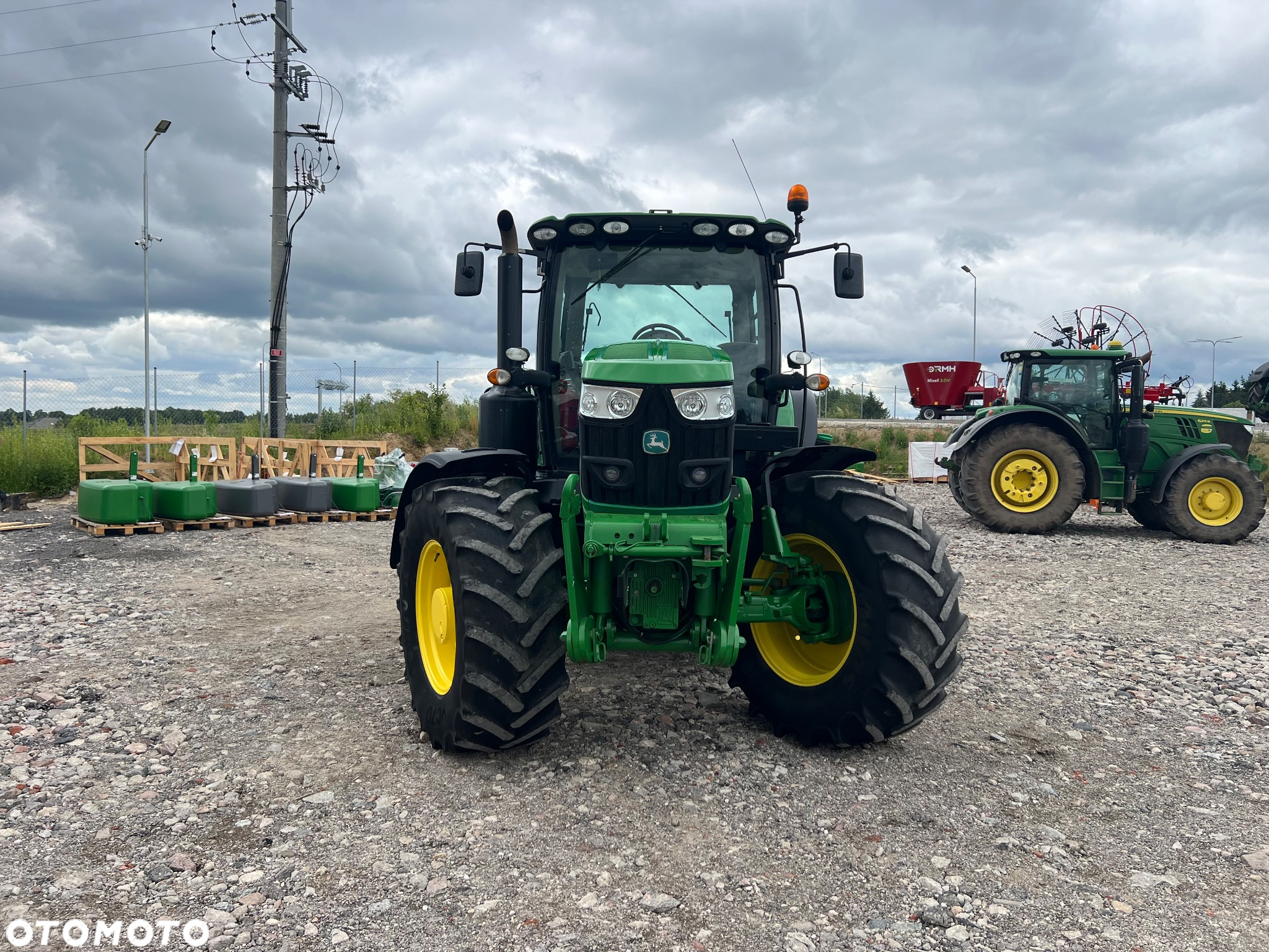 John Deere 6155R - 2
