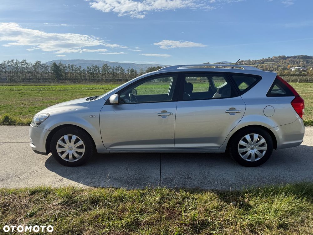 Kia Ceed - 7