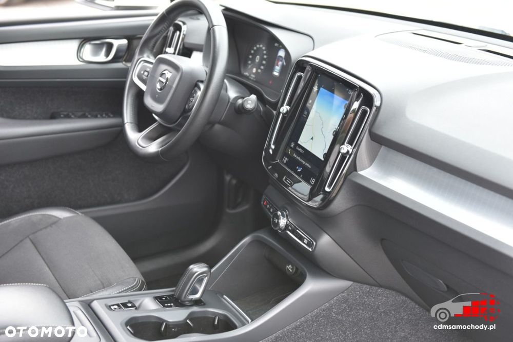 Volvo XC 40 - 24