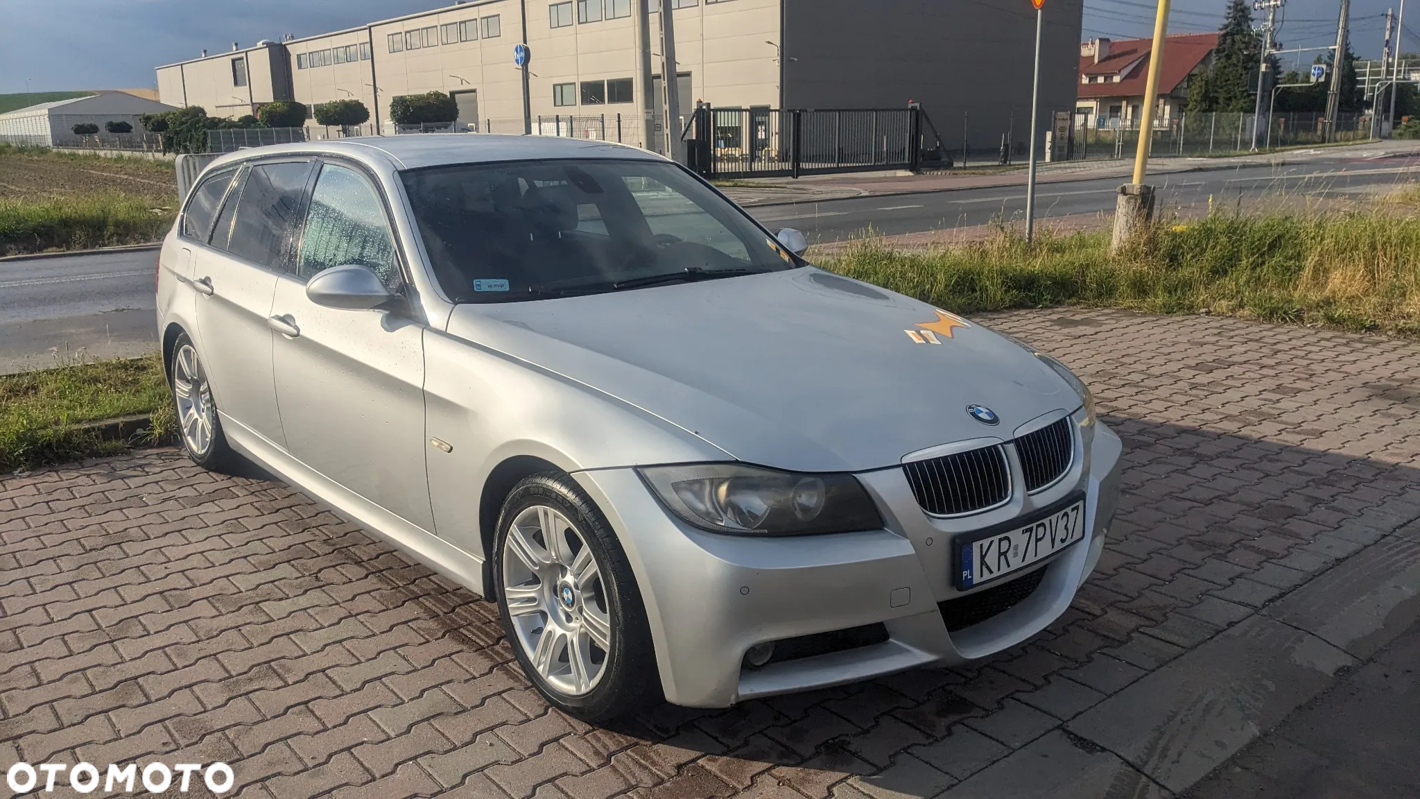 BMW Seria 3 325xi Touring - 2