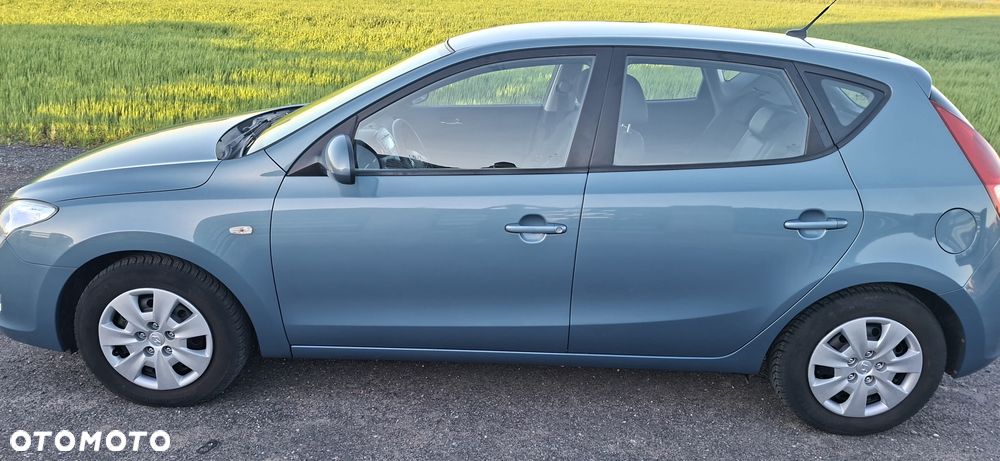 Hyundai i30 1.6 blue Comfort - 3