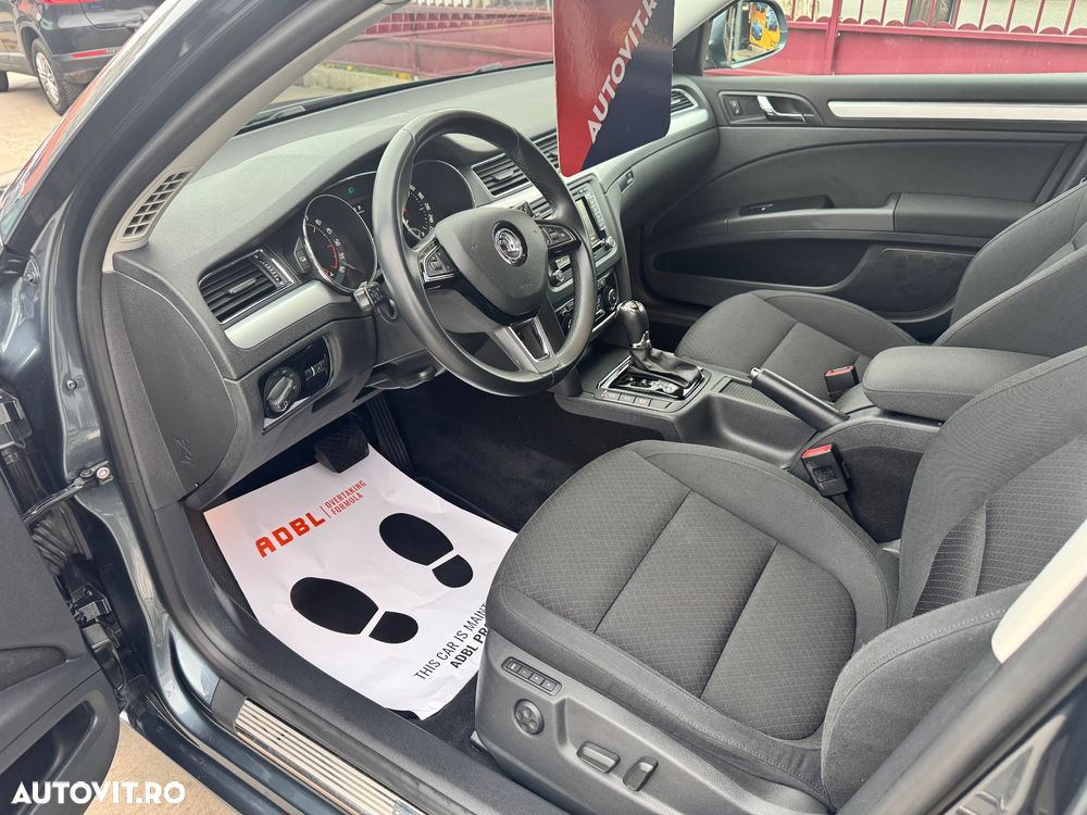 Skoda Superb 2.0 TDI Green tec DSG Elegance - 12