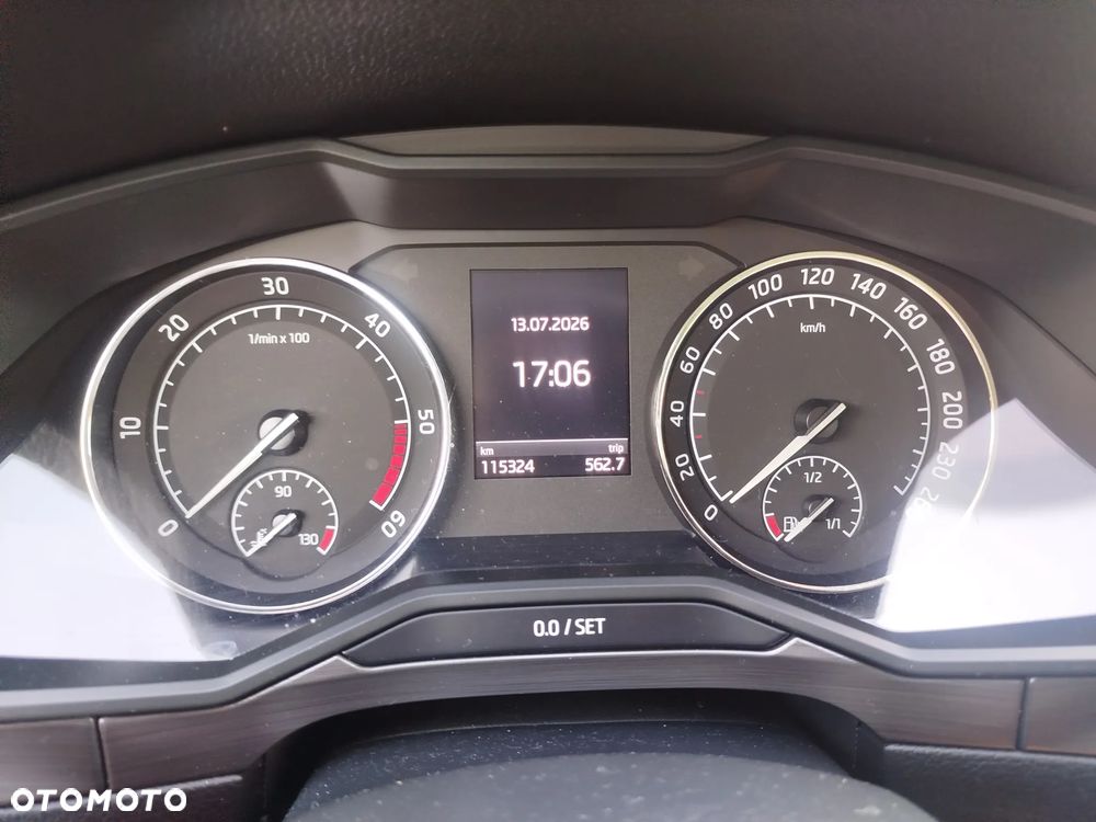 Skoda Superb 1.6 TDI GreenLine - 5