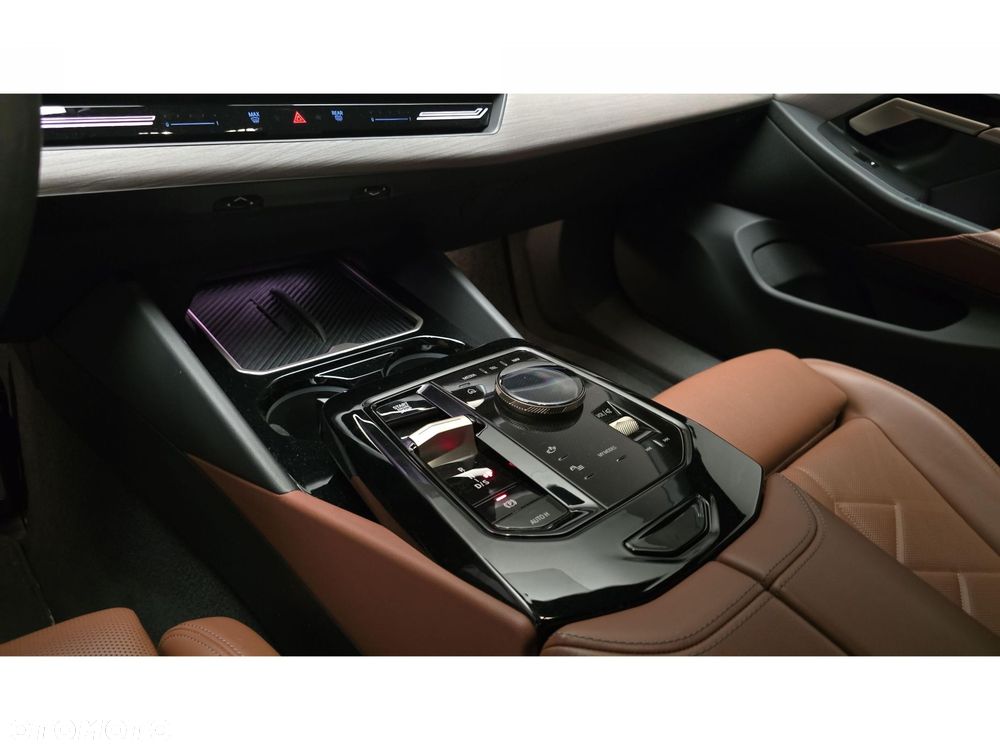 BMW Seria 5 - 22