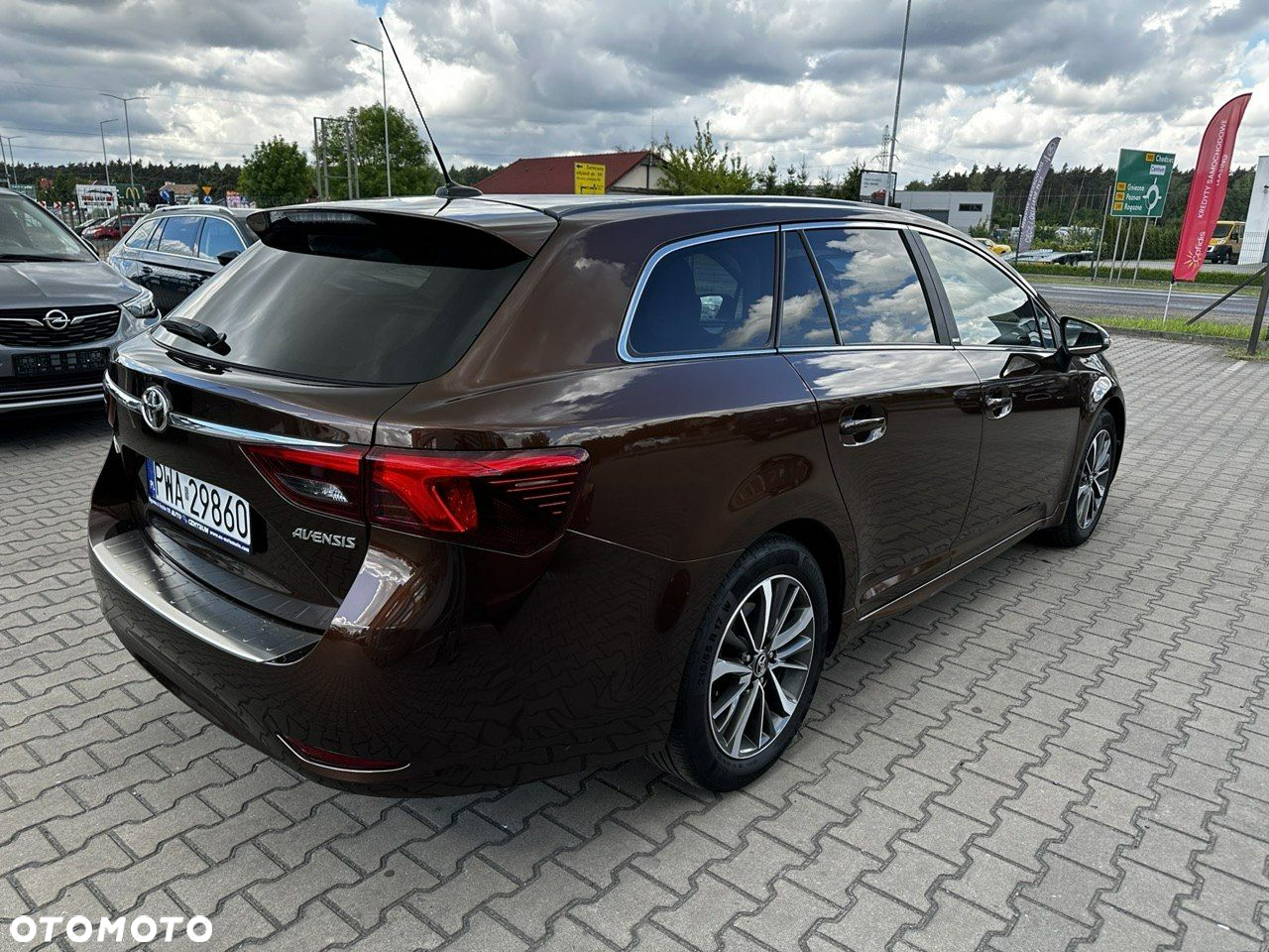 Toyota Avensis 2.0 D-4D Premium - 7