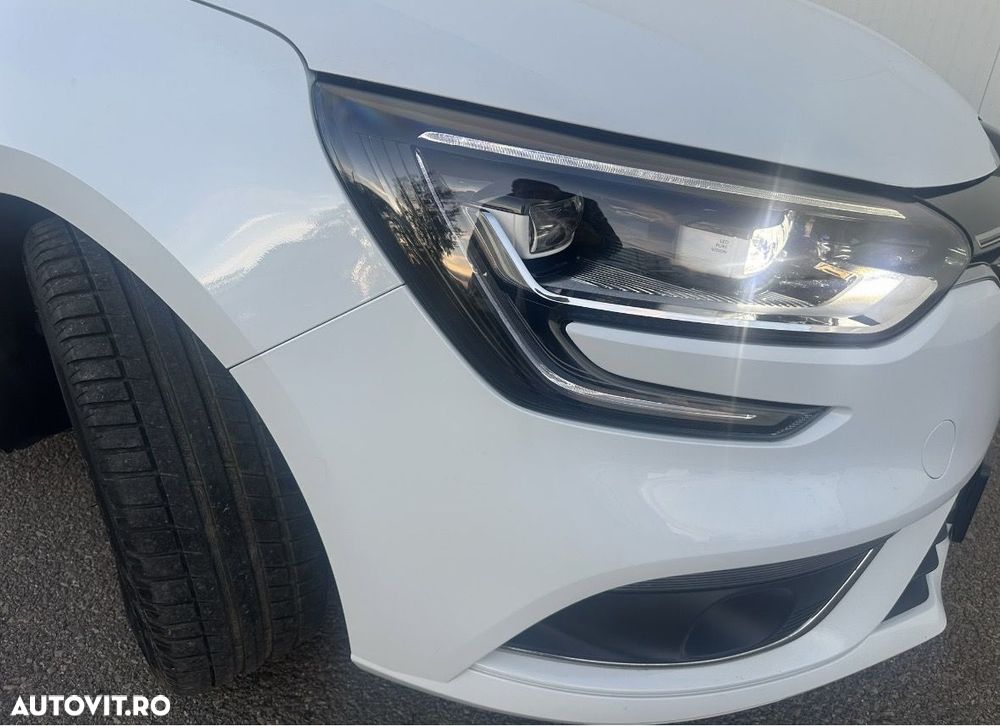 Renault Megane 2019 photo 5