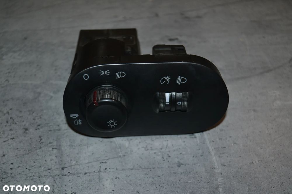 SEAT IBIZA 6L PRZEŁĄCZNIK WŁĄCZNIK ŚWIATEŁ 6L1941531AD - 2