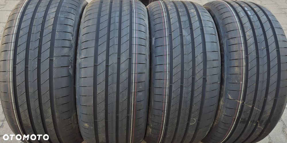 4x 255/40R21 Goodyear Asymmetric 6 * - 1