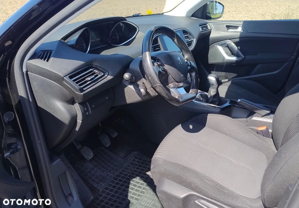 Peugeot 308 1.6 HDi Active - 12