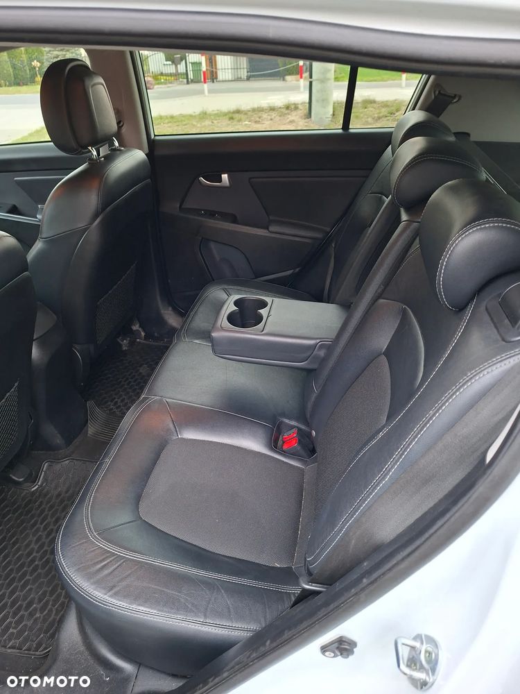 Kia Sportage 1.7 CRDI 2WD Attract - 23