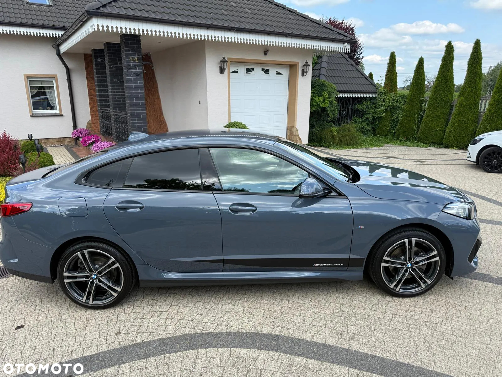 BMW Seria 2 218i - 10